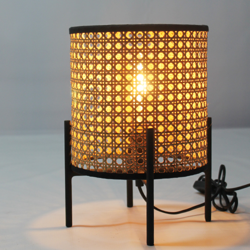 Ezra Dutch Weave Table Lamp